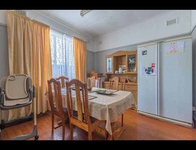 4 BEDROOM HOUSE FOR SALE IN LESTER PARK